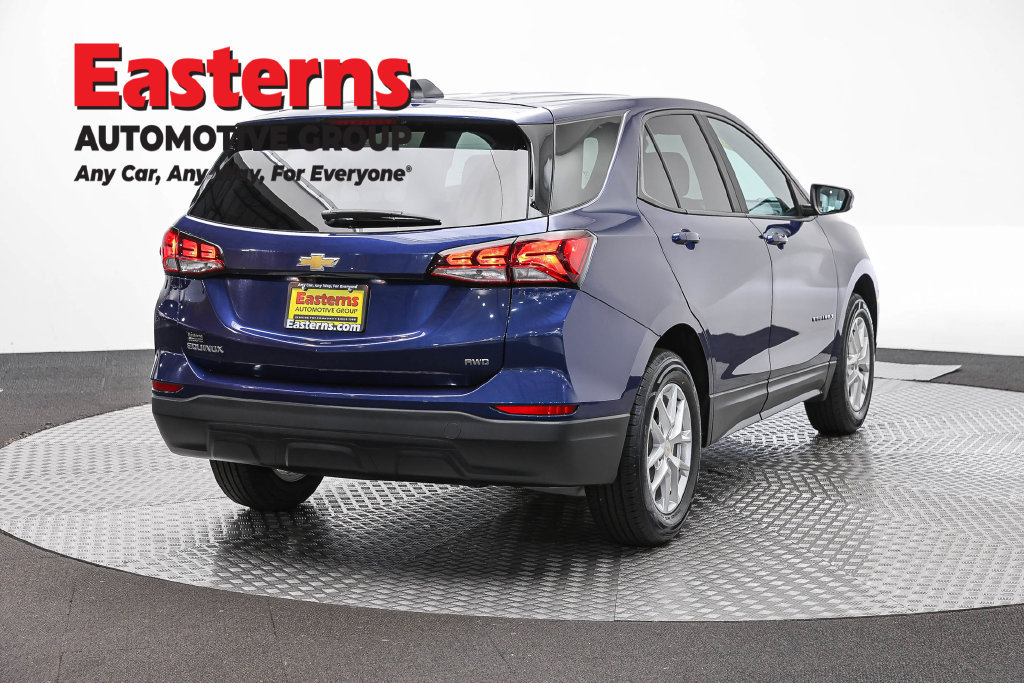 Used 2022 Chevrolet Equinox LS w/ LS Convenience Package AWD/4WD image 6