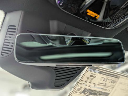 New 2026 Mercedes-Benz E 53 AMG e 4MATIC Sedan image 32