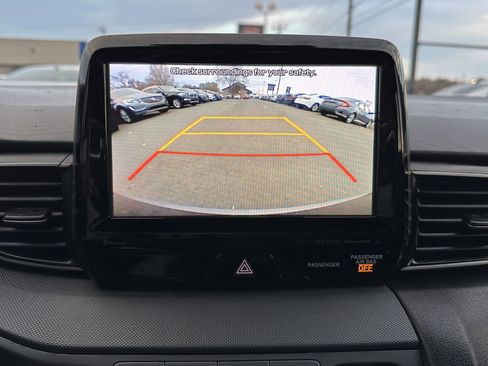 Used 2020 Hyundai Veloster Turbo image 16