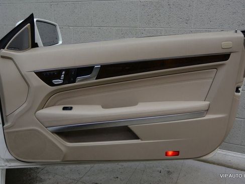 Used 2014 Mercedes-Benz E 550 Cabriolet image 10