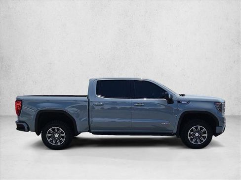 Used 2024 GMC Sierra 1500 AT4 w/ Technology Package AWD/4WD image 12
