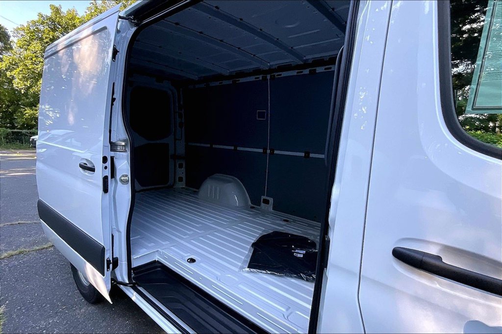 New 2026 Mercedes-Benz Sprinter 2500 image 9