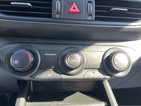 Certified 2023 Kia Forte LXS w/ LXS Technology Package image 22