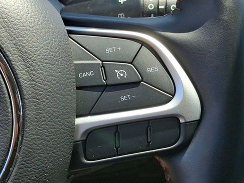 Used 2020 Jeep Compass Latitude w/ Popular Equipment Group AWD/4WD image 18