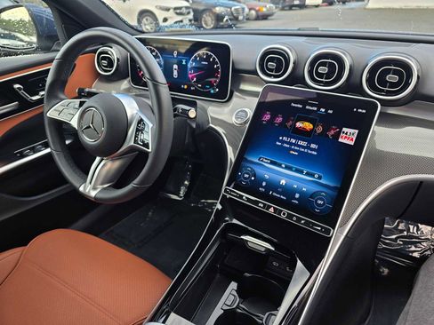 Used 2025 Mercedes-Benz C 300 C 300 image 11