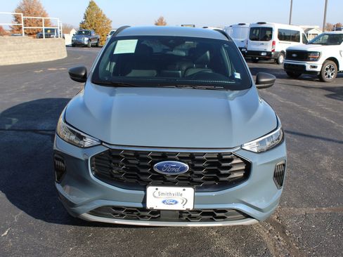 Used 2023 Ford Escape ST-Line w/ Equipment Group 301A image 8