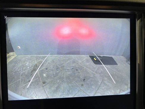 Used 2018 Tesla Model X 75D image 28