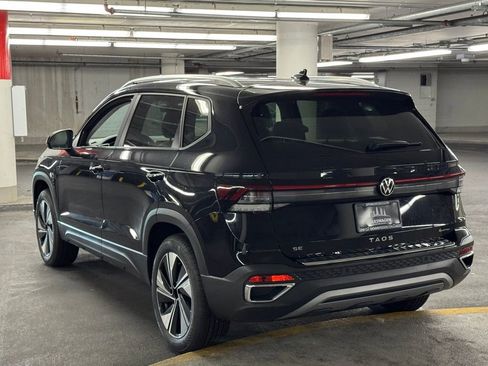 New 2025 Volkswagen Taos SE image 5