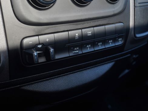 Used 2017 RAM 2500 Tradesman w/ Chrome Appearance Group image 26