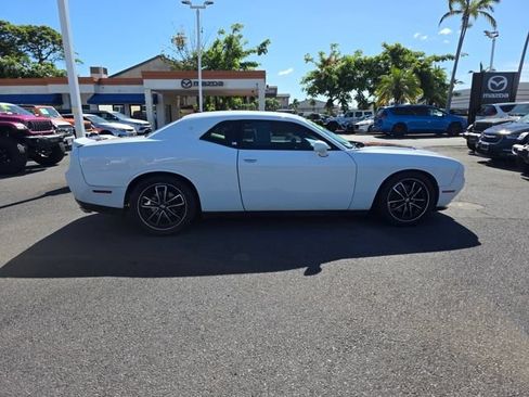 Used 2015 Dodge Challenger R/T Plus RWD image 8