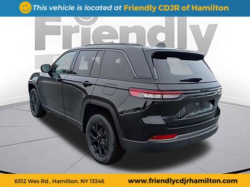 New 2026 Jeep Grand Cherokee Altitude image 3