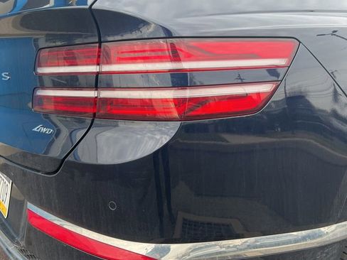 Used 2025 Genesis GV80 2.5T Standard image 7