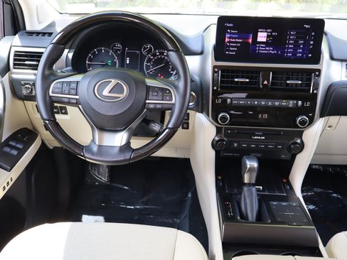 Used 2022 Lexus GX 460 Premium w/ Premium Plus Package AWD/4WD image 18