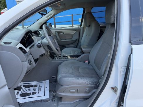 Used 2017 Chevrolet Traverse LS AWD/4WD image 11