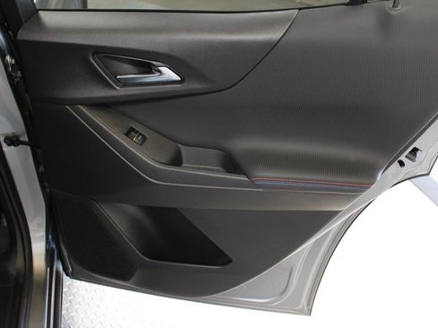 Used 2025 Chevrolet Equinox RS w/ Safety and Technology Package FWD image 19