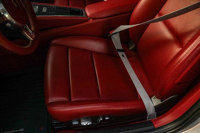 Used 2016 Porsche Cayman RWD image 25