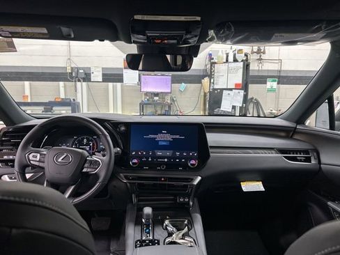 New 2025 Lexus RX 350 Premium image 18