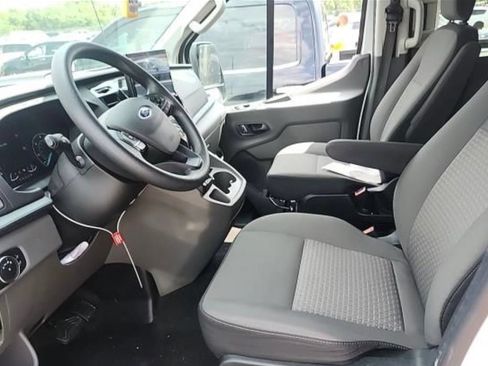 Used 2024 Ford Transit 350 XLT RWD image 4