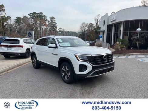 New 2026 Volkswagen Atlas Cross Sport SE image 1