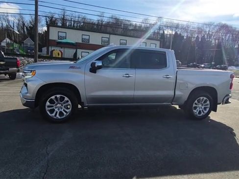 Used 2022 Chevrolet Silverado 1500 LTZ image 6