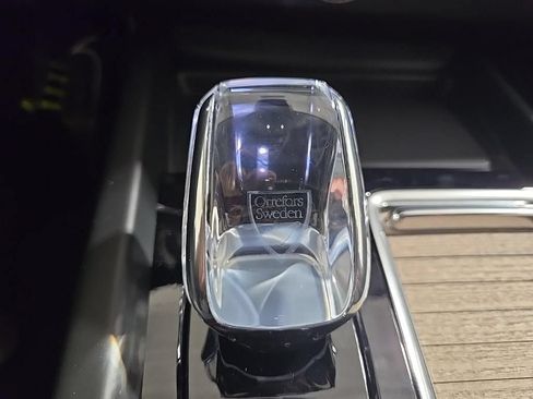 Used 2026 Volvo XC60 B5 Plus w/ Climate Package AWD/4WD image 18