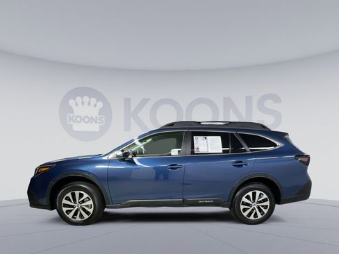 Used 2022 Subaru Outback Premium image 8