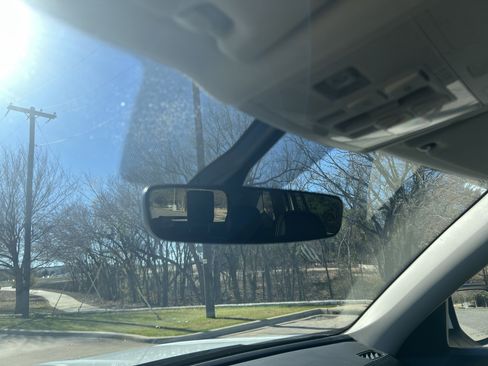 Certified 2023 Volkswagen Atlas SE image 25