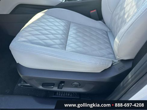 Used 2023 Mitsubishi Outlander SEL AWD/4WD image 19