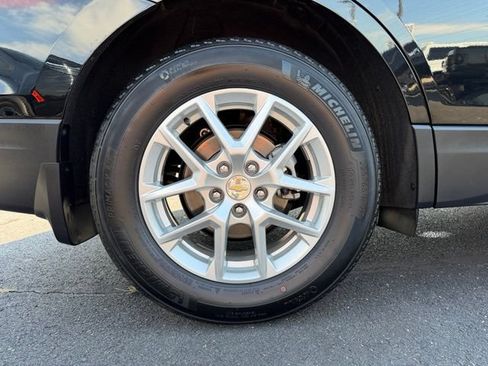Used 2024 Chevrolet Equinox LT FWD image 9