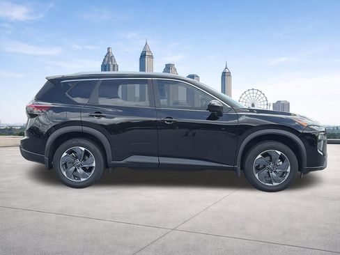 Certified 2025 Nissan Rogue SV w/ SV Premium Package FWD image 6