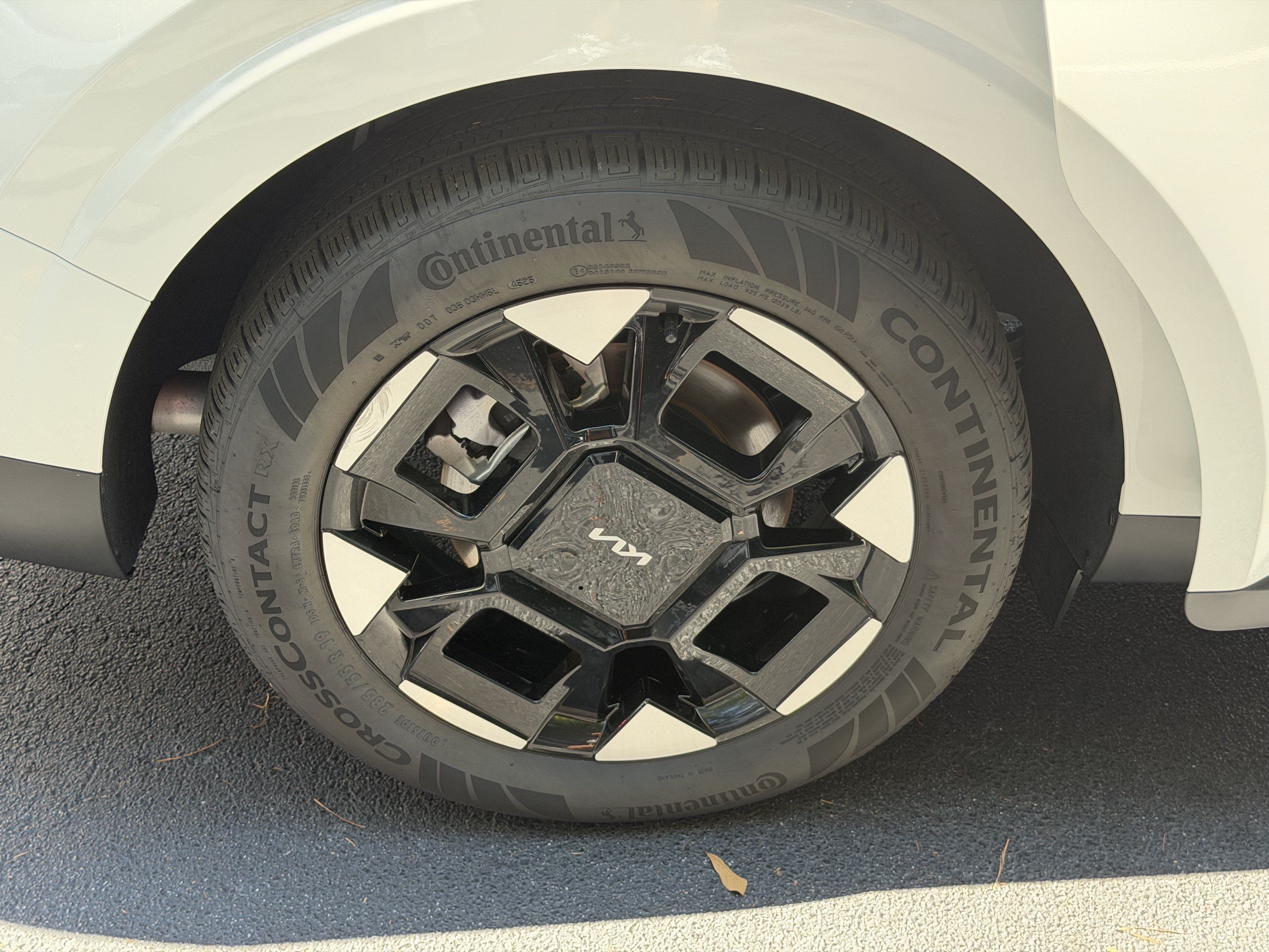 Certified 2026 Kia Carnival EX FWD image 16