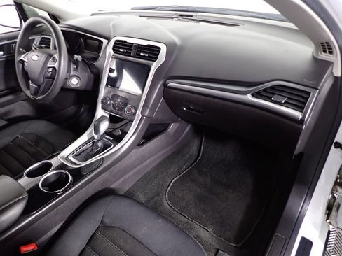 Used 2013 Ford Fusion SE FWD image 33