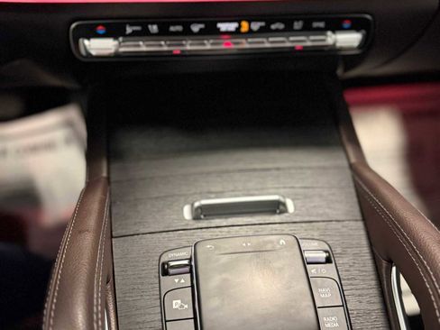 Used 2022 Mercedes-Benz GLE 350 4MATIC image 38