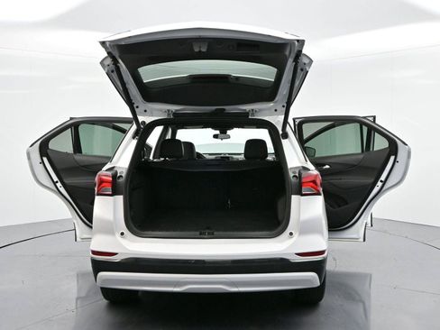 Used 2023 Chevrolet Equinox RS FWD image 37