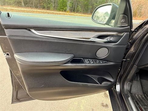 Used 2015 BMW X5 xDrive35i image 12