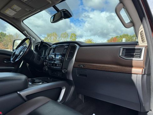 Used 2016 Nissan Titan Platinum Reserve image 19