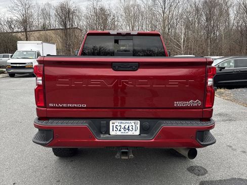 Used 2021 Chevrolet Silverado 2500 High Country w/ Z71 Off-Road Package image 5
