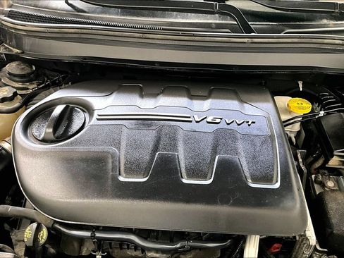 Used 2018 Jeep Cherokee Sport w/ Cold Weather Group AWD/4WD image 29
