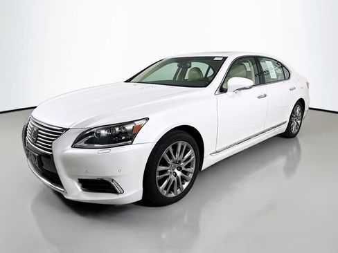 Used 2017 Lexus LS 460 L RWD image 3