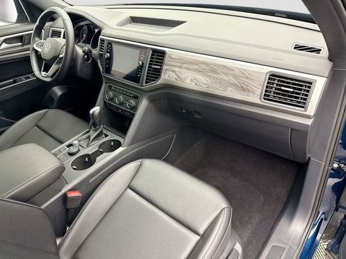 Used 2020 Volkswagen Atlas Cross Sport SE image 15