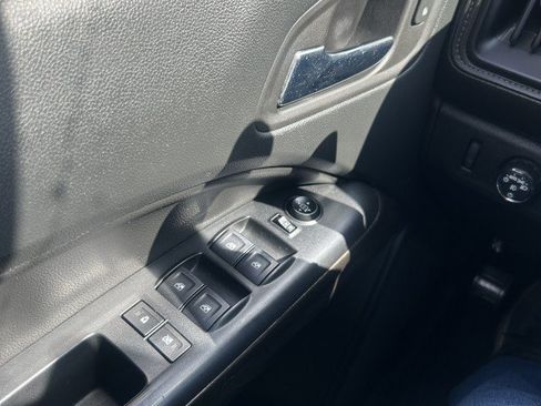 Used 2022 GMC Canyon Elevation w/ Elevation Premium Package AWD/4WD image 14