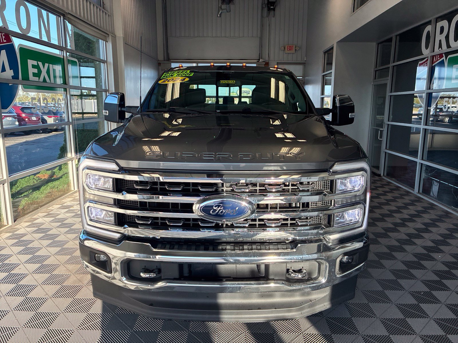 Used 2024 Ford F350 Lariat w/ Chrome Package AWD/4WD image 2
