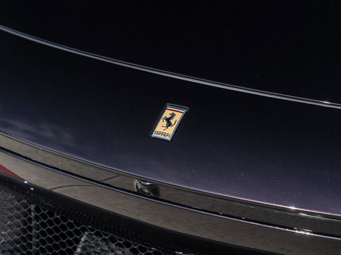 Used 2025 Ferrari Purosangue image 19