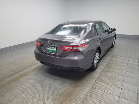 Used 2018 Toyota Camry FWD image 9