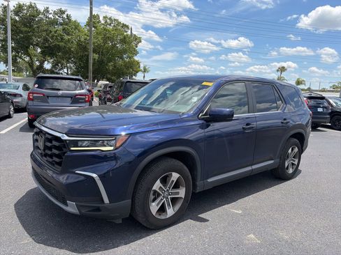 Used 2023 Honda Pilot EX-L image 3
