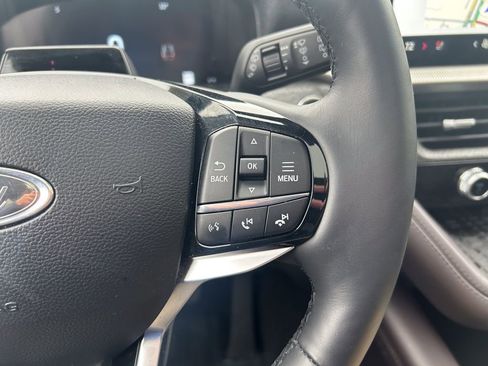 Used 2025 Ford Explorer Platinum w/ LUX Leather Package image 36