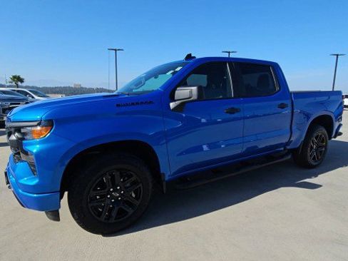 Used 2026 Chevrolet Silverado 1500 Custom w/ Turbomax Blackout Package RWD image 4