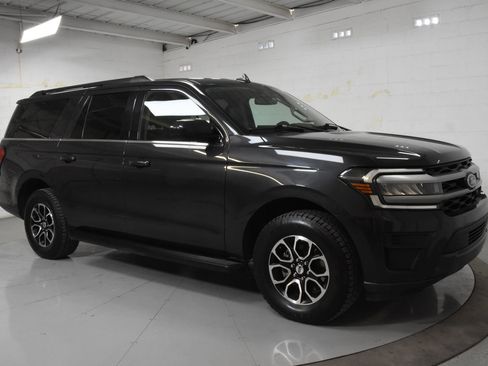 Used 2024 Ford Expedition Max XLT RWD image 1