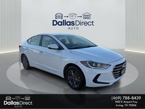 Used 2017 Hyundai Elantra SE FWD image 2