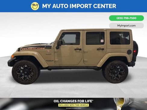 Used 2017 Jeep Wrangler Unlimited Rubicon w/ Quick Order Package 23Z Recon image 4